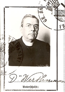 Lorenz Werthmann Passbild aus dem Jahr 1919 von Lorenz Werthmann mit Unterschrift und Stempel